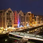 Flatbook - Deo Plaza Premium Riverside Prestige With Parking Included * Gdańsk