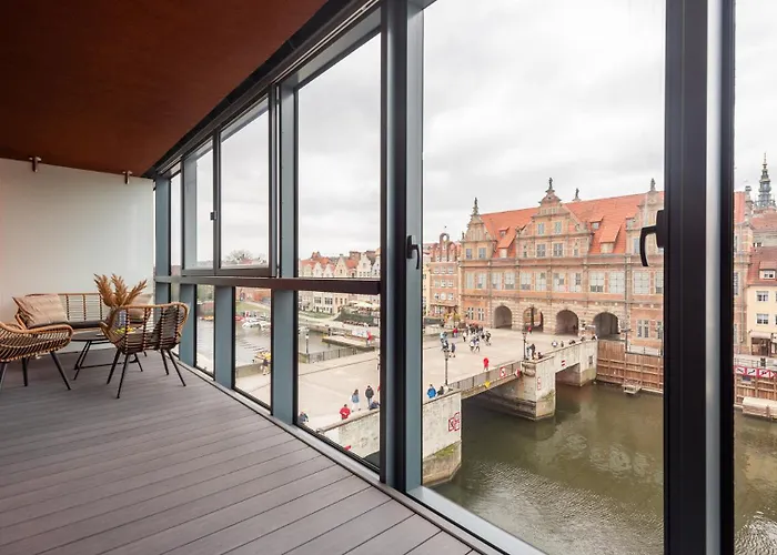 Flatbook - Deo Plaza Premium Riverside Prestige With Parking Included *