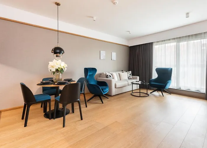 Flatbook - Deo Plaza Premium Riverside Prestige With Parking Included